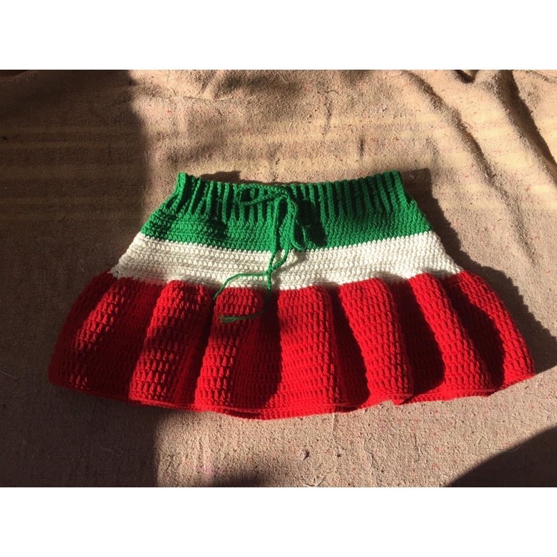 Set dưa hấu len móc đi biển- Chân váy kèm áo bra đi biển