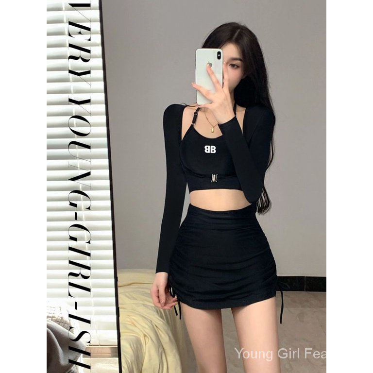 New stock swimsuit girl's Korean version of ins fashion niche slim fit popular hot hot girl internet popular split two-piece set sports long sleeved one piece swimsuit sexy swimsuit suspender swimsuit split underwear bikini skirt swimsuit