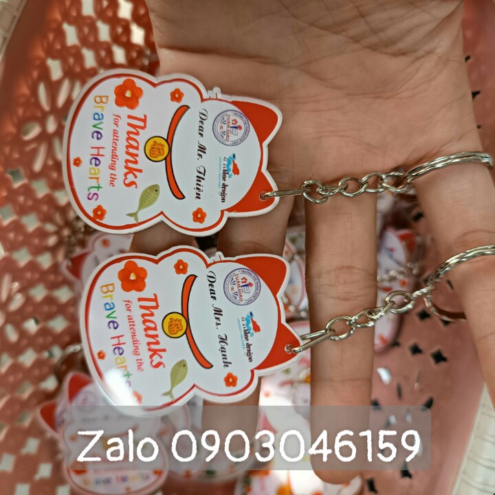 Móc khóa mica in theo yêu cầu
