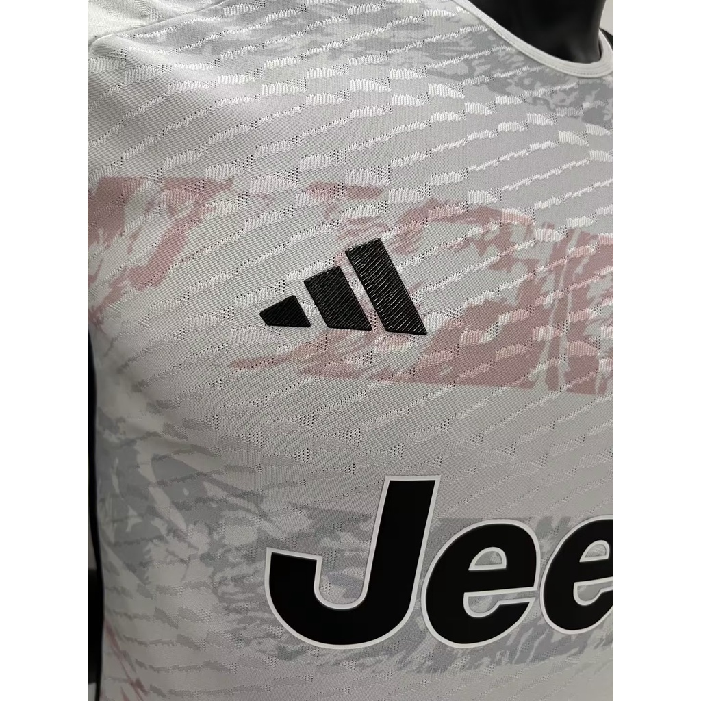 Áo Thun Tay Ngắn Họa Tiết Đội Bóng Juventus 2324 Thời Trang Cao Cấp