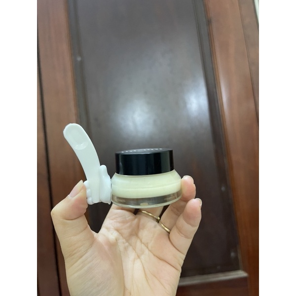 Combo móc bàn tay và thìa múc kem tiện lợi.