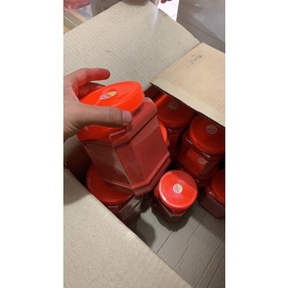 Bột đỏ rắc bánh kem