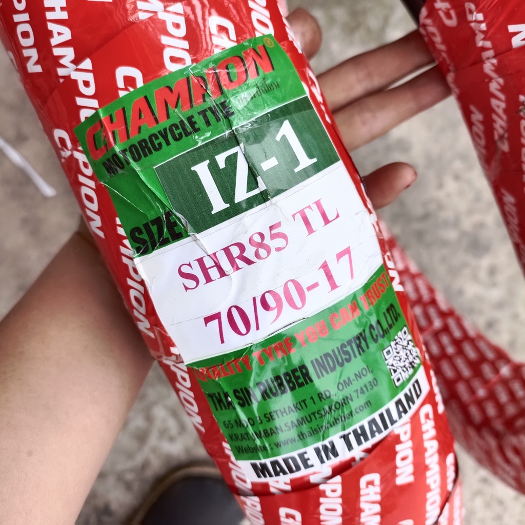 Vỏ Champion Không Ruột IZ - 1 CHÍNH HÃNG