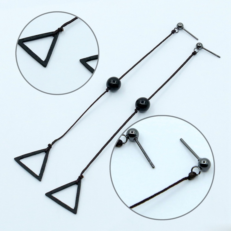 Khuyên Tai Màu Đen Hóa Trang Nhân Vật Chainsaw Man Hungry Devil Makima