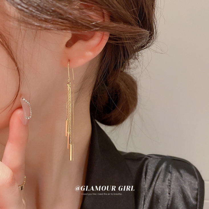 Đôi Khuyên Tai Dài Tua Rua Thời Trang Cho Nữ / Bông Tai