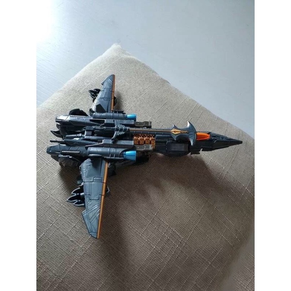 Robot biến hình phi cơ Transformer mẫu Megatron 601B trong phim The Last Knight YS02