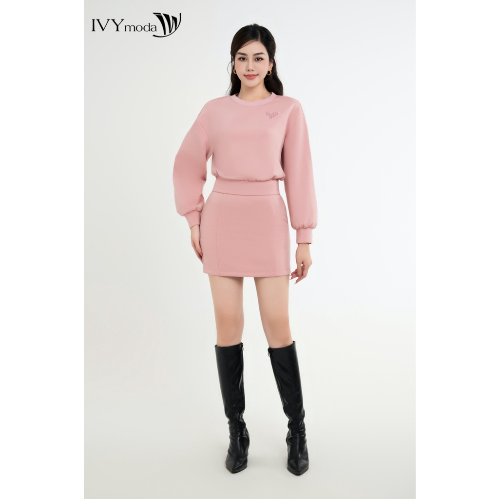 Áo thun bo gấu thêu họa tiết nữ IVY moda MS 58T0118