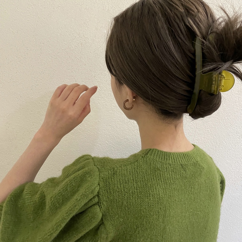 Kẹp Tóc Cá Mập Một Lần Màu Trà Bơ Tối Giản Cho Nữ