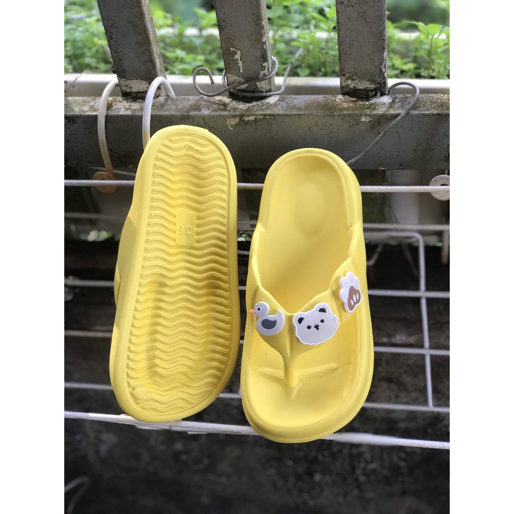 DÉP KẸP NGÓN GẮN STICKER