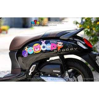 Tem Scoopy mẫu Lotso ( Đen )