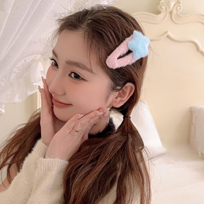 Kẹp Tóc Ngôi Sao Bằng Lông Nhung Dễ Thương Xinh Xắn Dành Cho Bé Gái