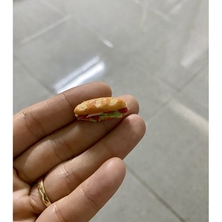 Mô hình bánh mì mini bằng đất sét