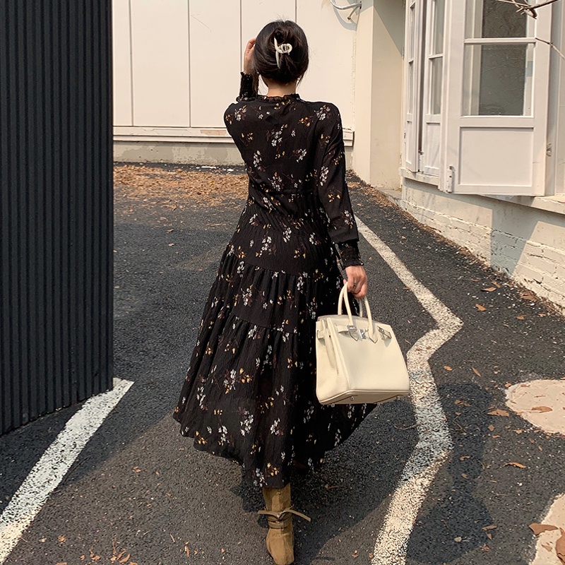 Đầm Hoa Dáng Dài Cổ Chữ V Màu Đen Phong Cách Retro Thời Trang Xuân Thu 2022
