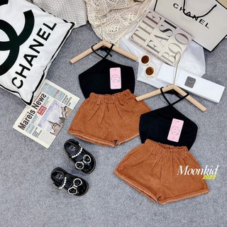 Set áo đen cổ yếm quần nâu bé gái