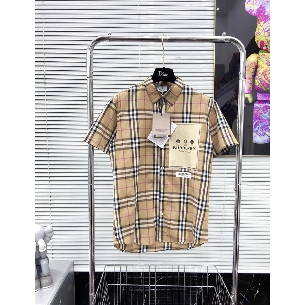 áo burberry hàng xịn xọ sang chảnh.