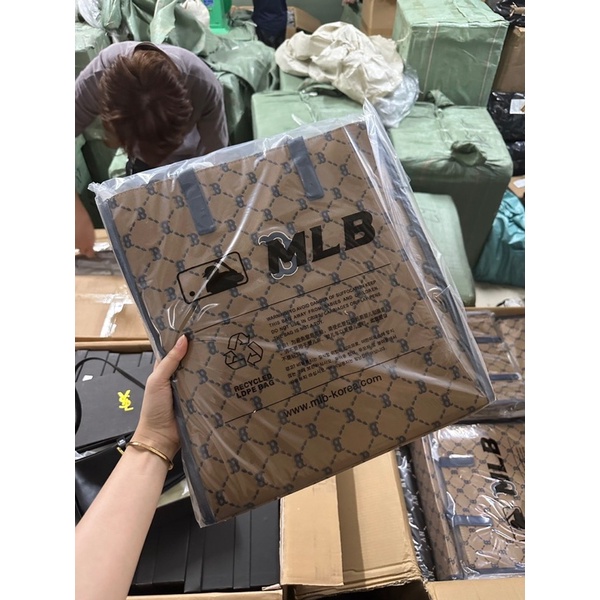 TÚI TOTE KÈM TÚI MINI MONOGRAM M.L.B XUẤT DƯ XỊN