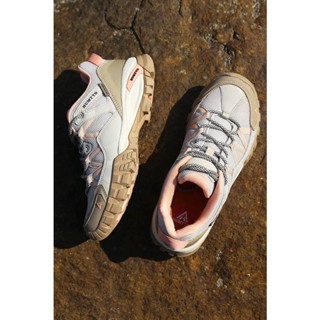 Giày Trekking leo núi Humtto cổ thấp ( Nữ - 110609B )