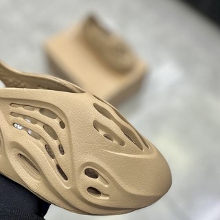 [ROOM95]Giày thể thao sneaker (YZ_28) foam runner brown