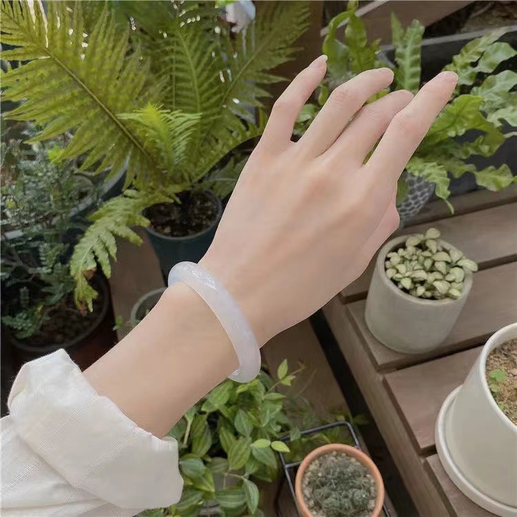 Vòng Tay Hạt Đá Mã Não Trắng Nhiều Màu Sắc Phong Cách Trẻ Trung Cho Nữ