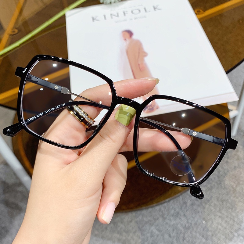 Kính Mát TR90 Chống Tia Bức Xạ Cho Cả Nam Và Nữ