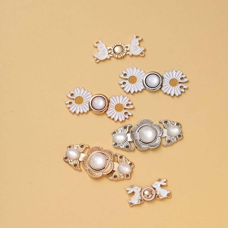 Móc Cài Quần Bằng Kim Loại Họa Tiết Hoạt Hình Dễ Thương Phong Cách Hàn Quốc