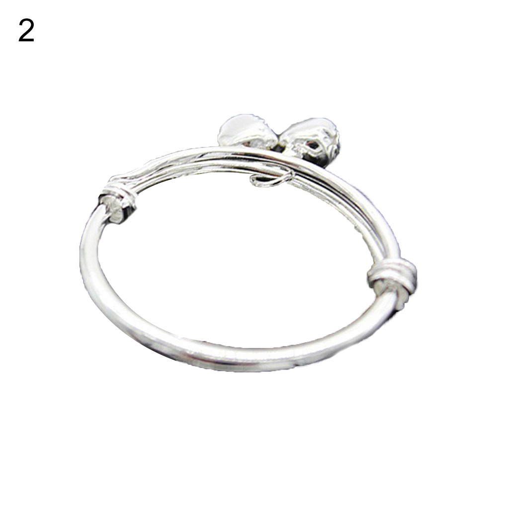 Vòng Đeo Tay Đính Chuông  Xi Mạ Bạc Cho Bé