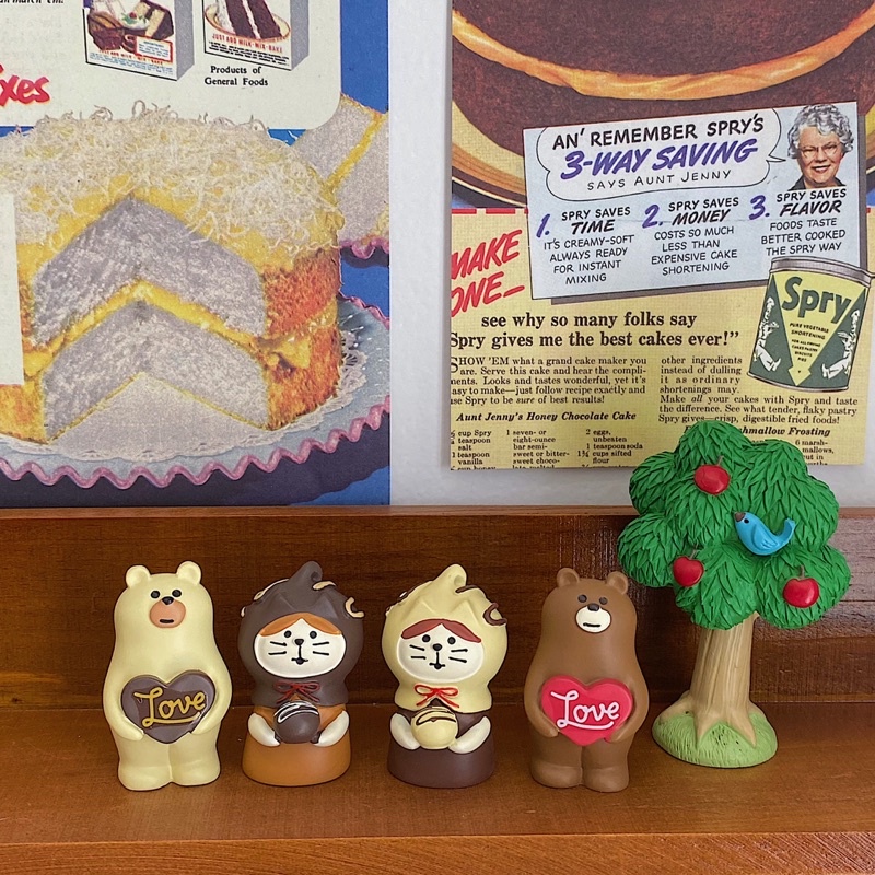 Mô hình mèo chủ đề Valentine Chocolate