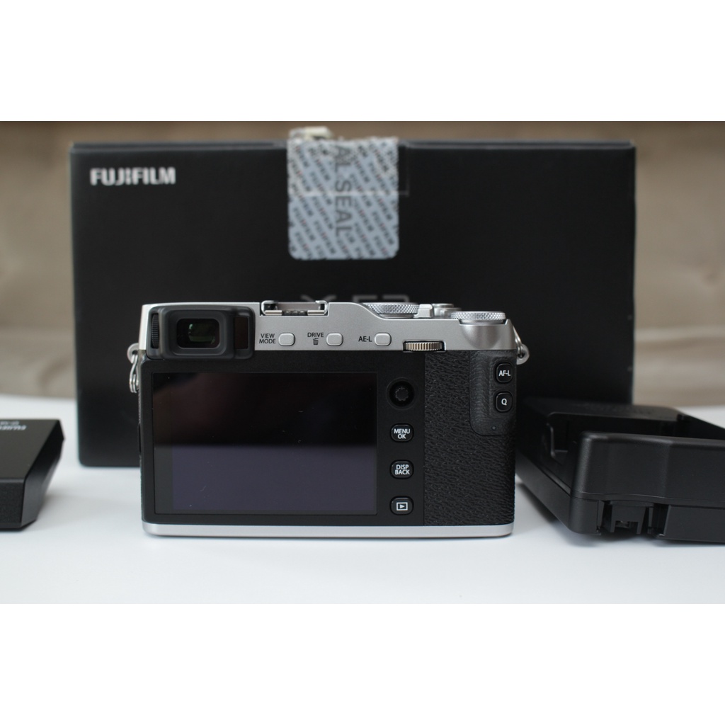 Máy ảnh Fuijfilm X-E3 kít 15-45mm fullbox mới 97%