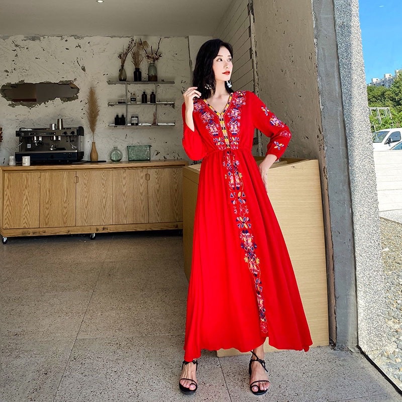 Đầm Thêu Hoa Dáng Dài