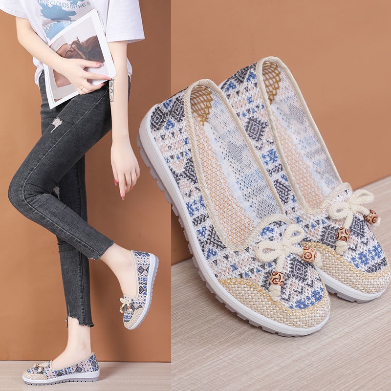 Giày Sandal Vải Đế Mềm Chống Trượt Thoáng Khí Thời Trang Mùa Hè Cho Phụ Nữ Trung Niên