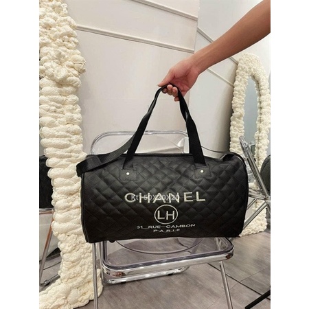 Túi du lịch Chanel