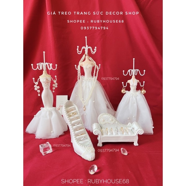 Búp bê treo trang sức đẹp trang trí shop