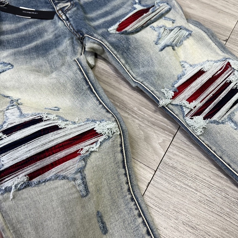 Quần JEAN Like_AU AMIRI Nam Wash Xanh Khói Rách Xù Viền Vá Vải Nhăn Đỏ Quần Bò Nam Xanh Khói Gối Vá Đỏ | BigBuy360 - bigbuy360.vn