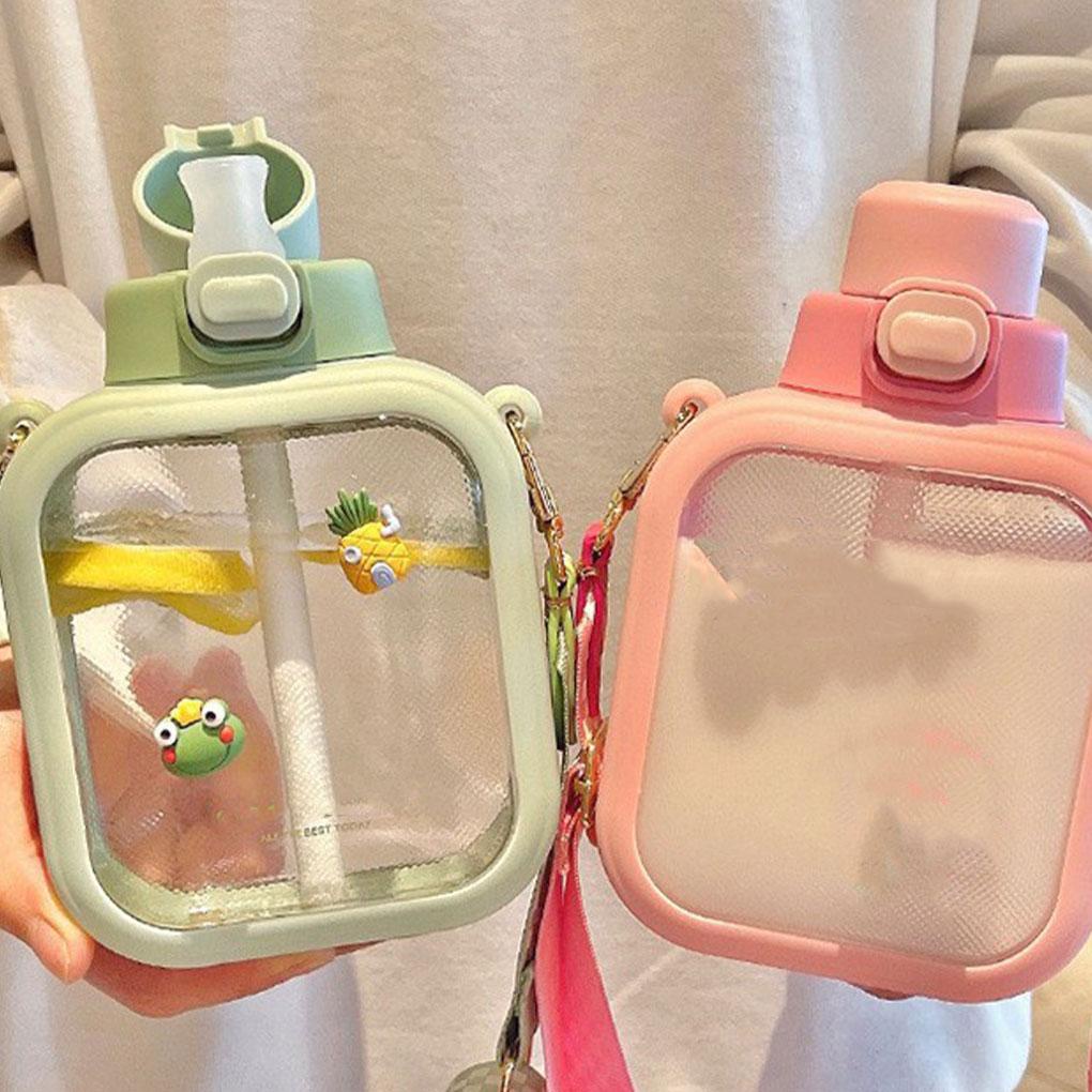 Bình Đựng Nước Thể Thao / Du Lịch Cỡ Lớn Chống Rò Rỉ In Hoạt Hình Kèm Dây Thừng Tiện Dụng Cho Bé