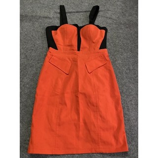 đầm có mút ngực