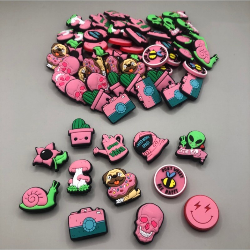 Phụ Kiện Khóa Trang Trí Giày Hình Phi Hành Gia Hoạt Hình Bằng PVC Cho Bé