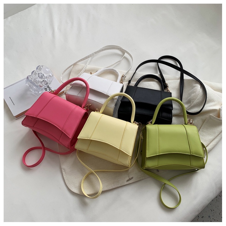 Túi Đeo Chéo Thời Trang Cao Cấp Dễ Phối Đồ