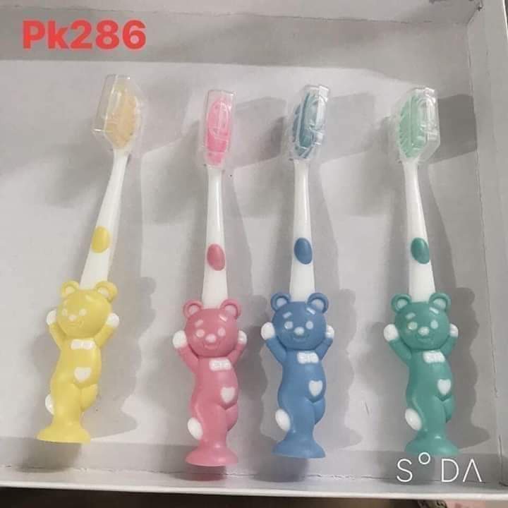 Bàn chải đánh răng cho bé yêu có nắp đậy siêu mềm cute