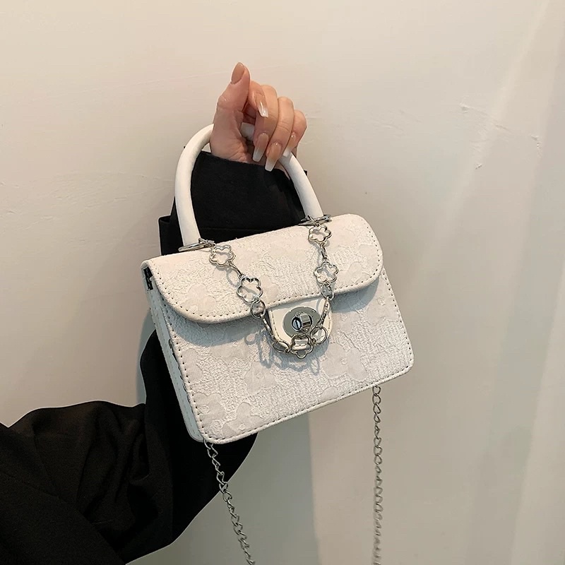 Túi đeo chéo họa tiết hoa Butterfly