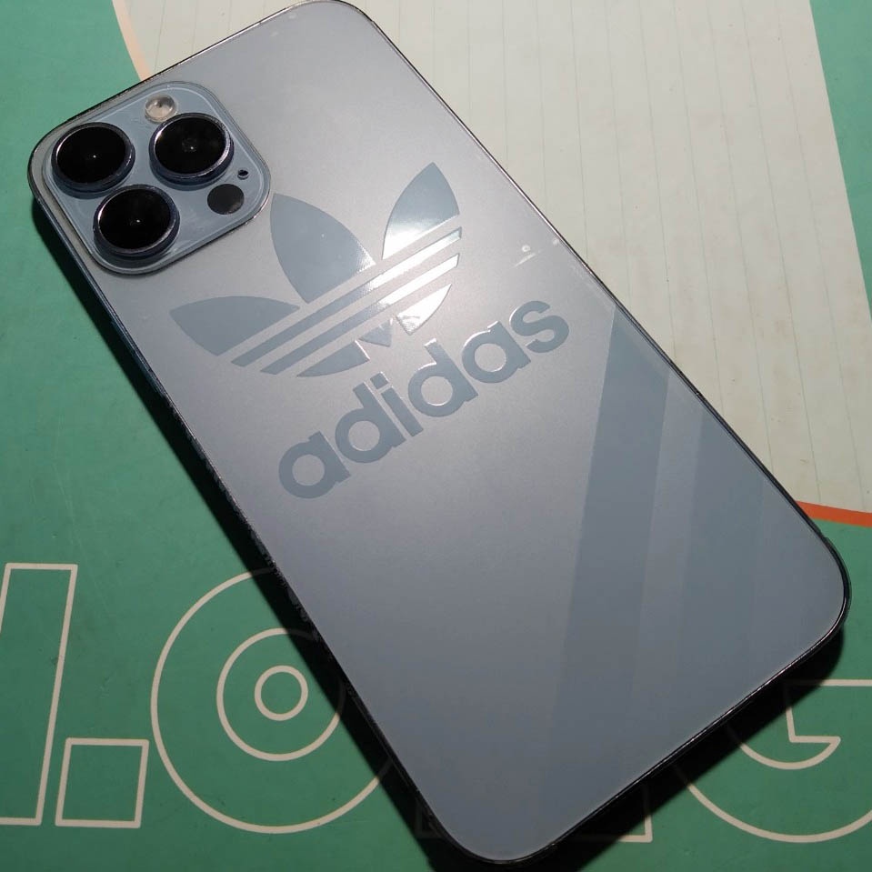 Dán PPF Iphone nhám chống vân tay họa tiết Adidas 5/5s tới 14promax full lưng viền
