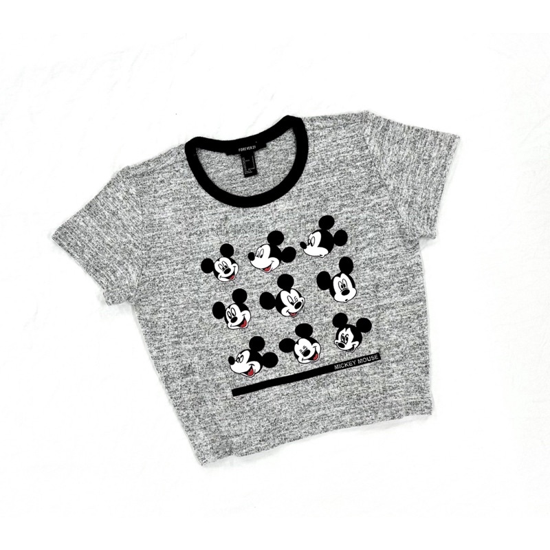 Áo croptop ôm thun len dệt kim xám phối bo đen in Mickey