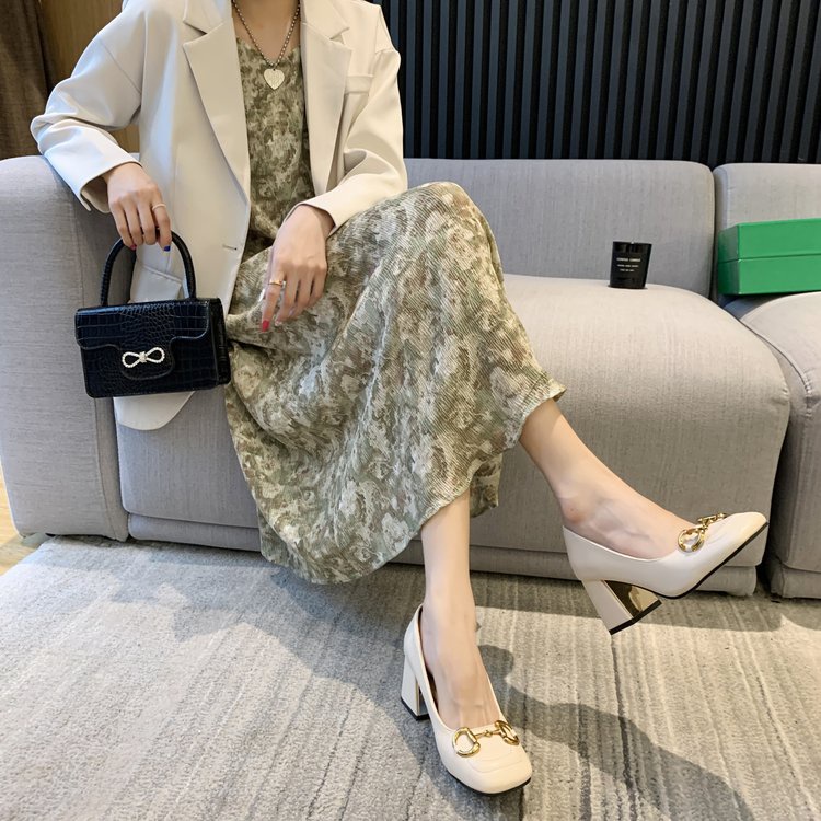 Giày Cao Gót Mũi Tròn Phối Dây Xích Thời Trang Dành Cho Nữ