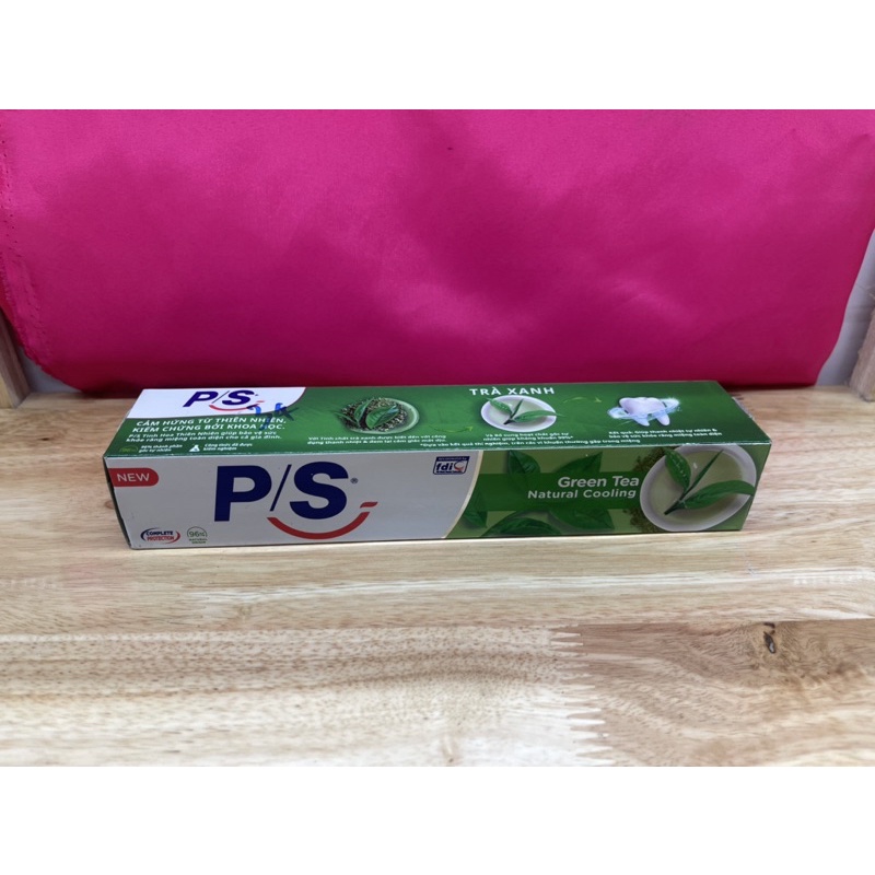 Kem đánh răng P/S Trà Xanh 180g