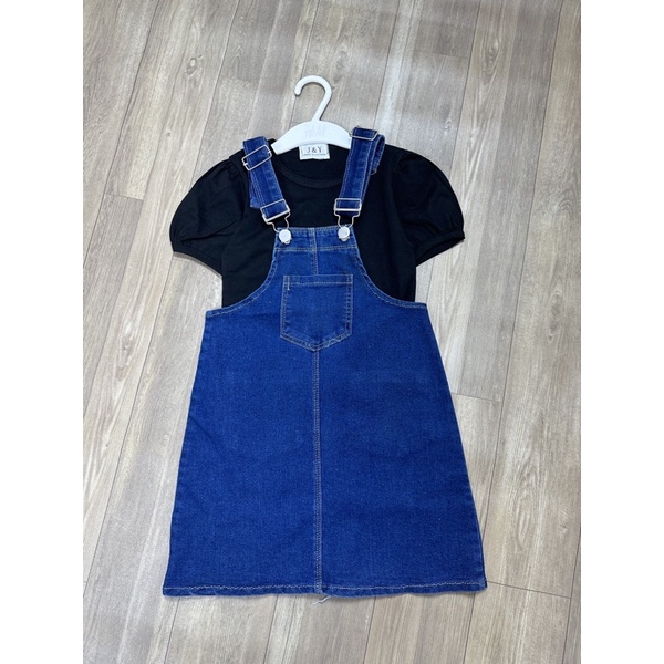 Váy yếm jeans hai dây cho bé gái dáng suông dài xẻ tà sau cách điệu V02