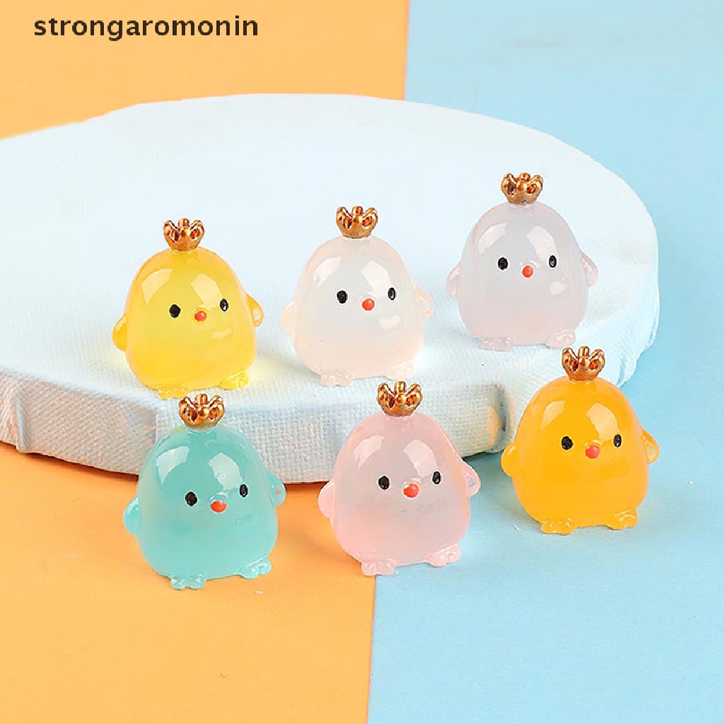 Tượng Gà Và Vương Miện Phát Sáng Trang Trí Không Gian