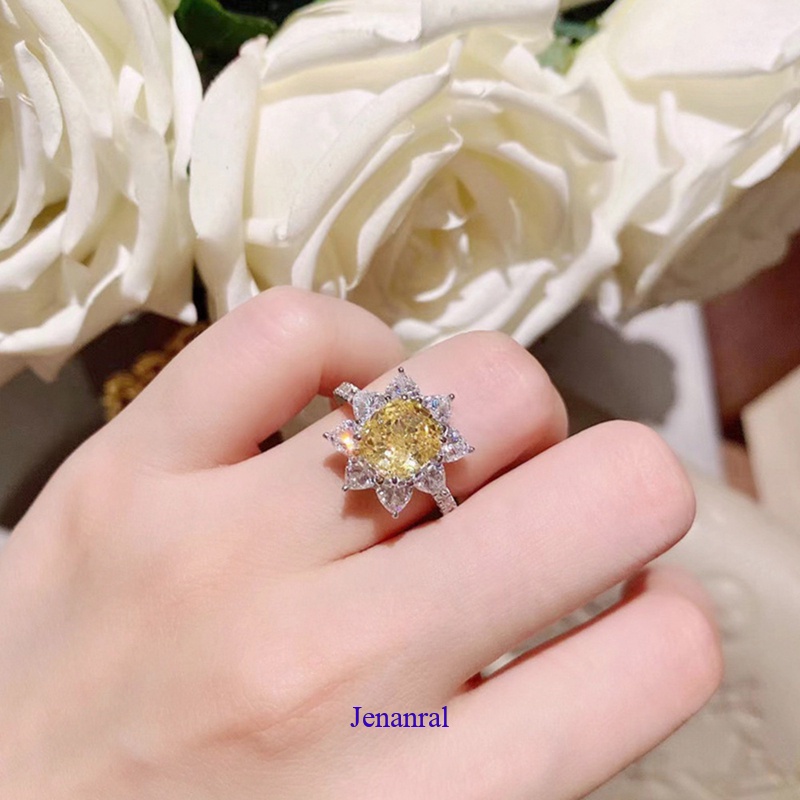 Nhẫn Hoa Hướng Dương Đính Đá Zircon Màu Vàng Sang Trọng Cho Nữ