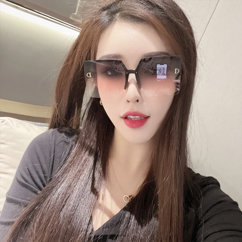 Kính Mát Gọng Vuông Lớn In Logo D Màu gradient Thời Trang Cho Nam Và Nữ