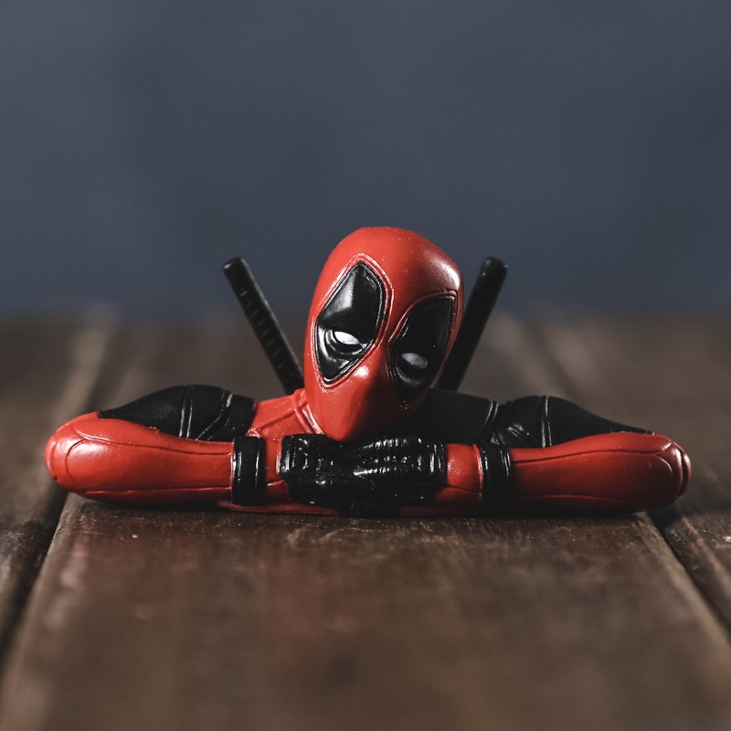Mô Hình Nhân Vật DeadPool Hoạt Hình Marvel Trang Trí Nội Thất Xe Hơi