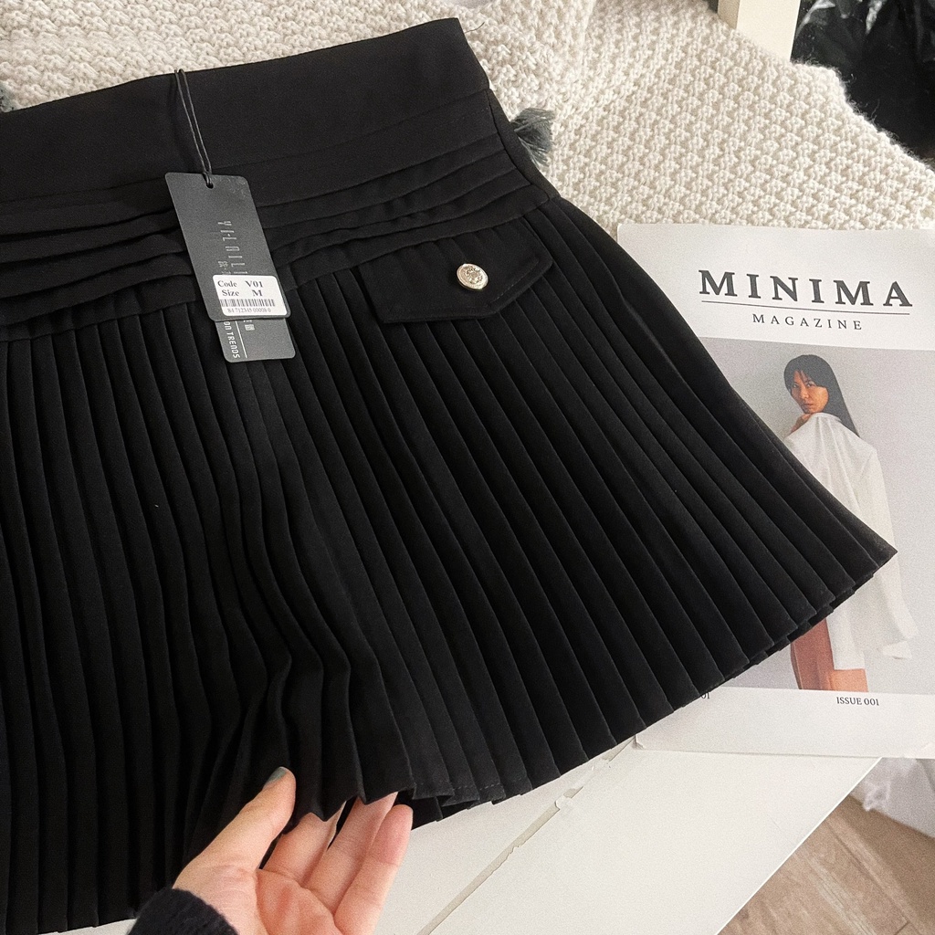 18785 Chân váy xếp li nắp túi cúc vàng ( đủ sz đến 85kg) HÀNG CÓ SẴN GHI OD SỢ K ĐỦ SZ KHÁCH VUI LONG IB VỚI NV CHỌN SZ | BigBuy360 - bigbuy360.vn