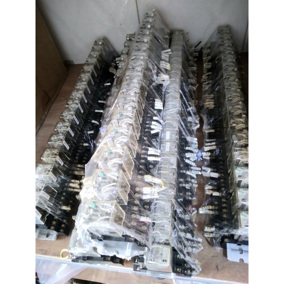 Rơ le  24V  OMRON hàng Nhật bản tháo máy